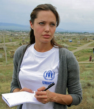 Angelina Jolie op bezoek bij Syrische vluchtelingen in Turkije