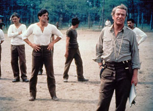 Michael Caine met Sylvester Stallone in Victory