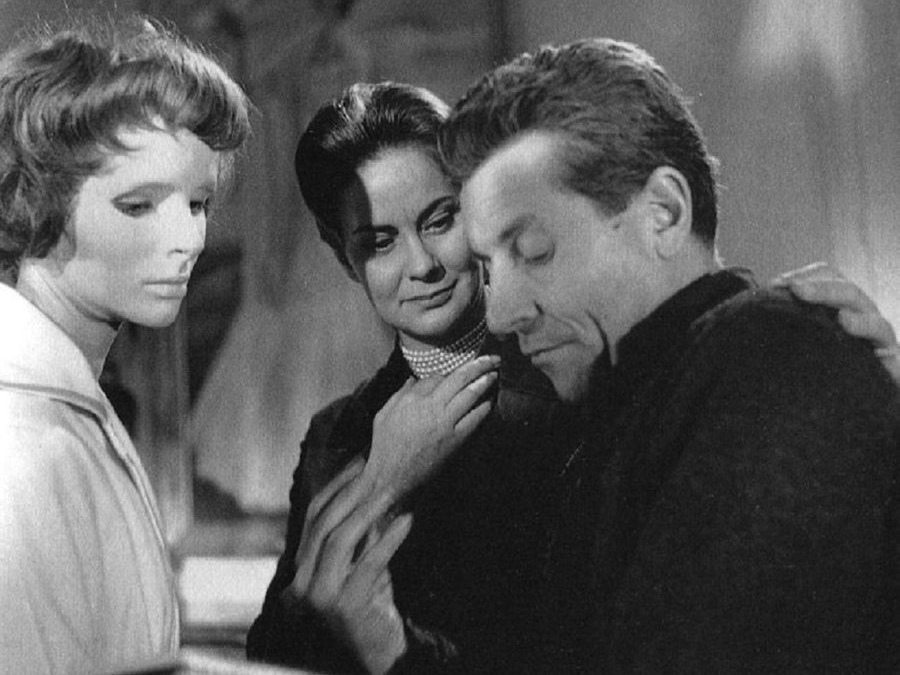 Georges Franju met actrice Edith Scob op de set van 'Les yeux sans visages' (1960)